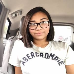 Meet your Posher, Vanessa